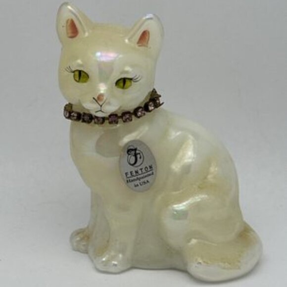 Fenton Art Glass Hand Painted Birthstone Cat Figurine - Picture 4 of 6